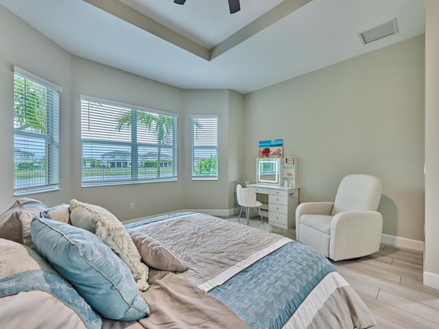 15751 Goldfinch Circle, The Acreage, FL 33470