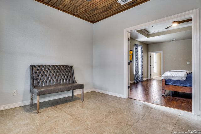 205 Lone Tree, Boerne, TX 78006