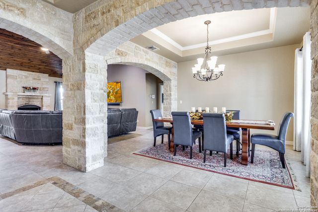 205 Lone Tree, Boerne, TX 78006