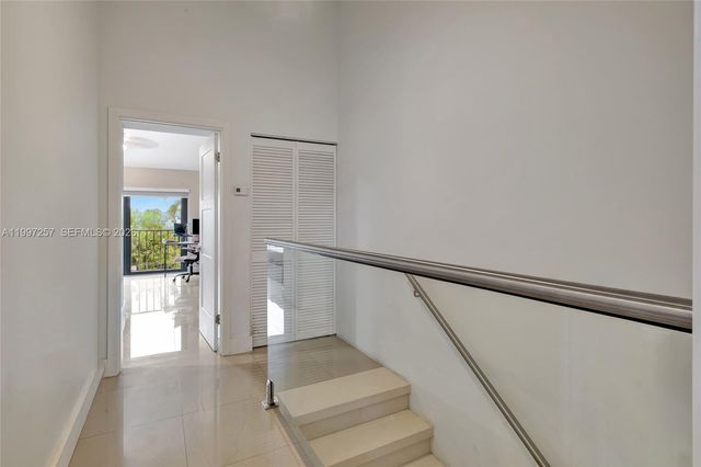 21300 San Simeon Way K2, Miami, FL 33179