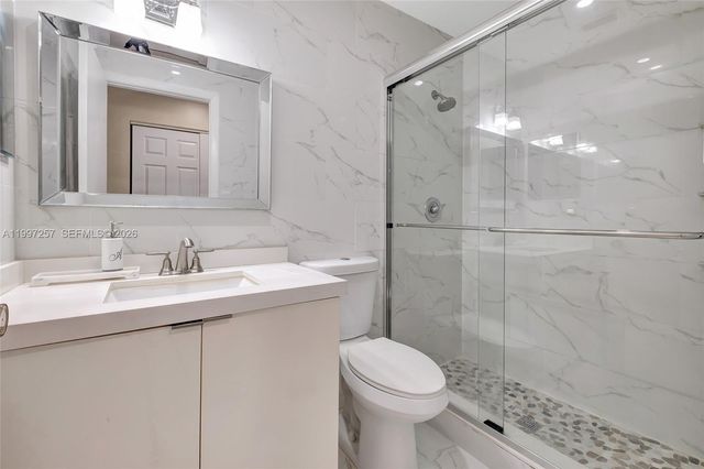 21300 San Simeon Way K2, Miami, FL 33179