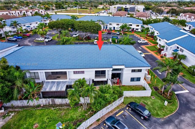 21300 San Simeon Way K2, Miami, FL 33179