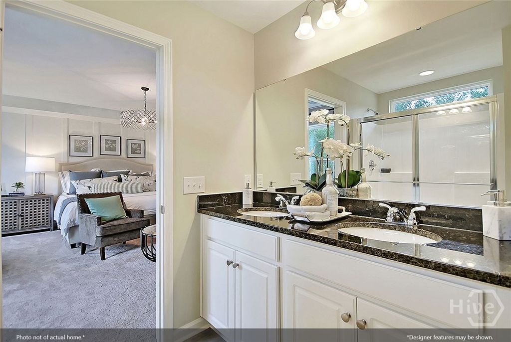 Image 11 of property listing at 125 Praline Road, Savannah, GA 31419