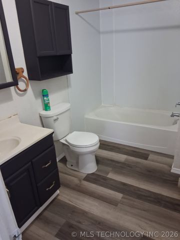 1421 2nd NE, Ardmore, OK 73401