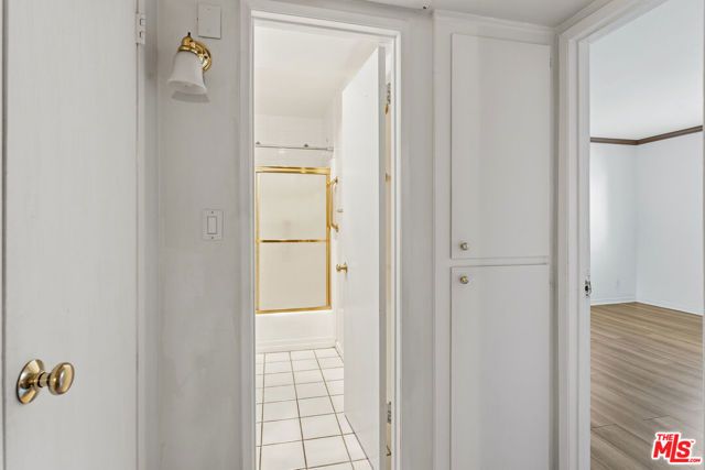 5414 Newcastle Avenue 19, Los Angeles, CA 91316