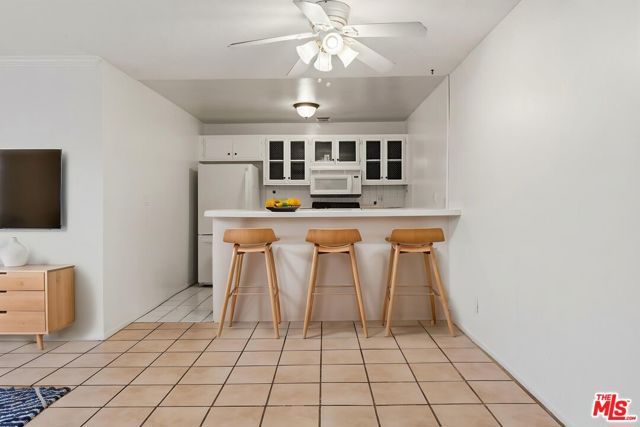 5414 Newcastle Avenue 19, Los Angeles, CA 91316