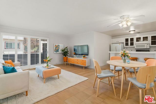 5414 Newcastle Avenue 19, Los Angeles, CA 91316