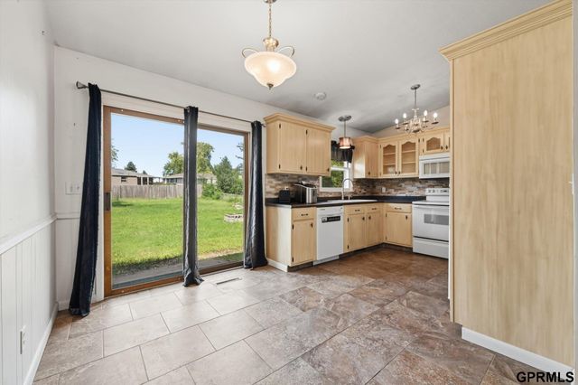 9506 Sprague Street, Omaha, NE 68134