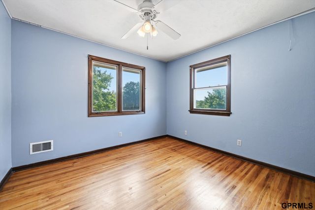 9506 Sprague Street, Omaha, NE 68134