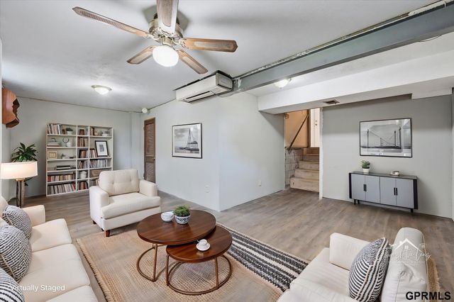 9506 Sprague Street, Omaha, NE 68134