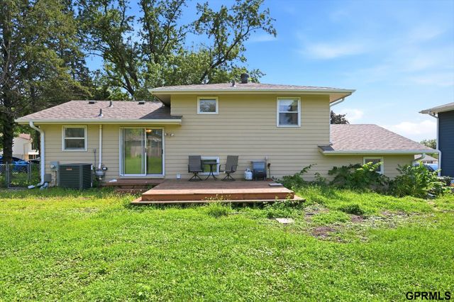 9506 Sprague Street, Omaha, NE 68134