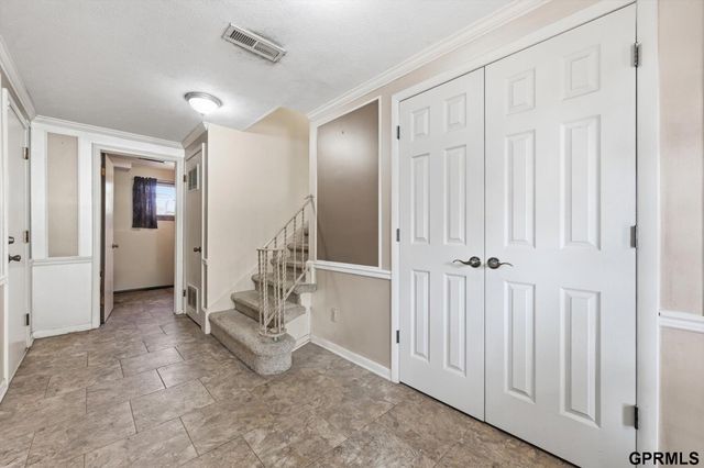 9506 Sprague Street, Omaha, NE 68134