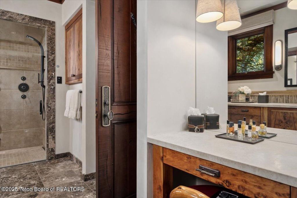 7987 N GRANITE RIDGE Road, Teton Village, WY 83025 photo 11