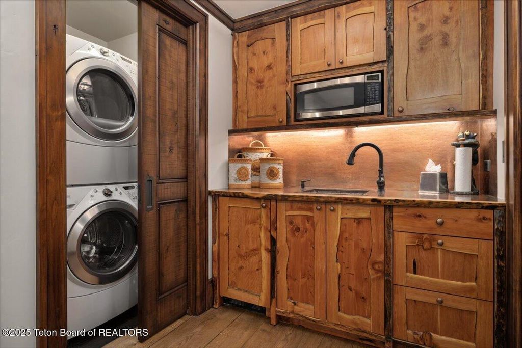 7987 N GRANITE RIDGE Road, Teton Village, WY 83025 photo 19