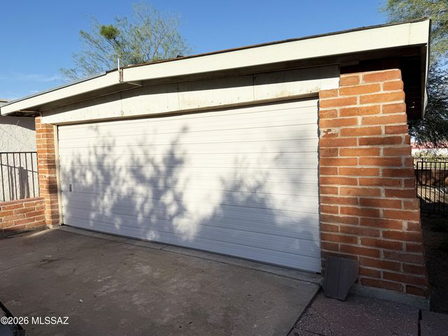 16350 S Observatory Place, Vail, AZ 85641