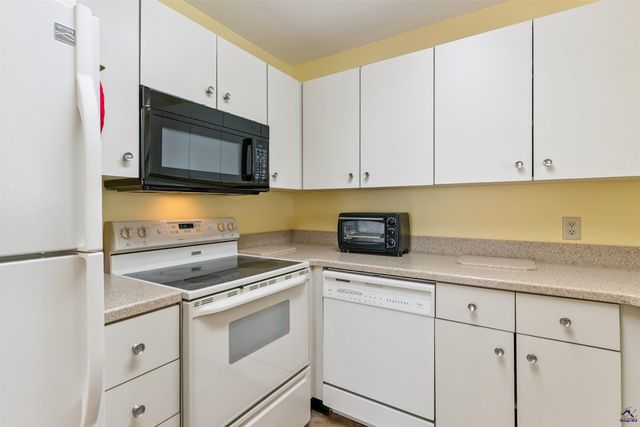 215 Harbour Oaks Drive, St Simon Island, GA 31522