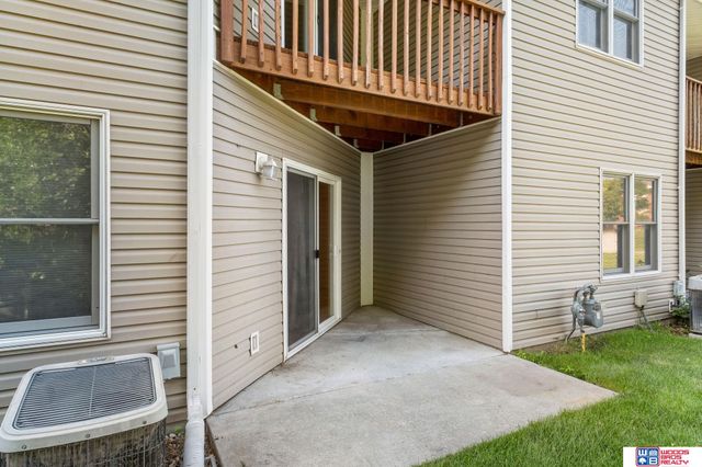 626 Lakeside Drive, Lincoln, NE 68528