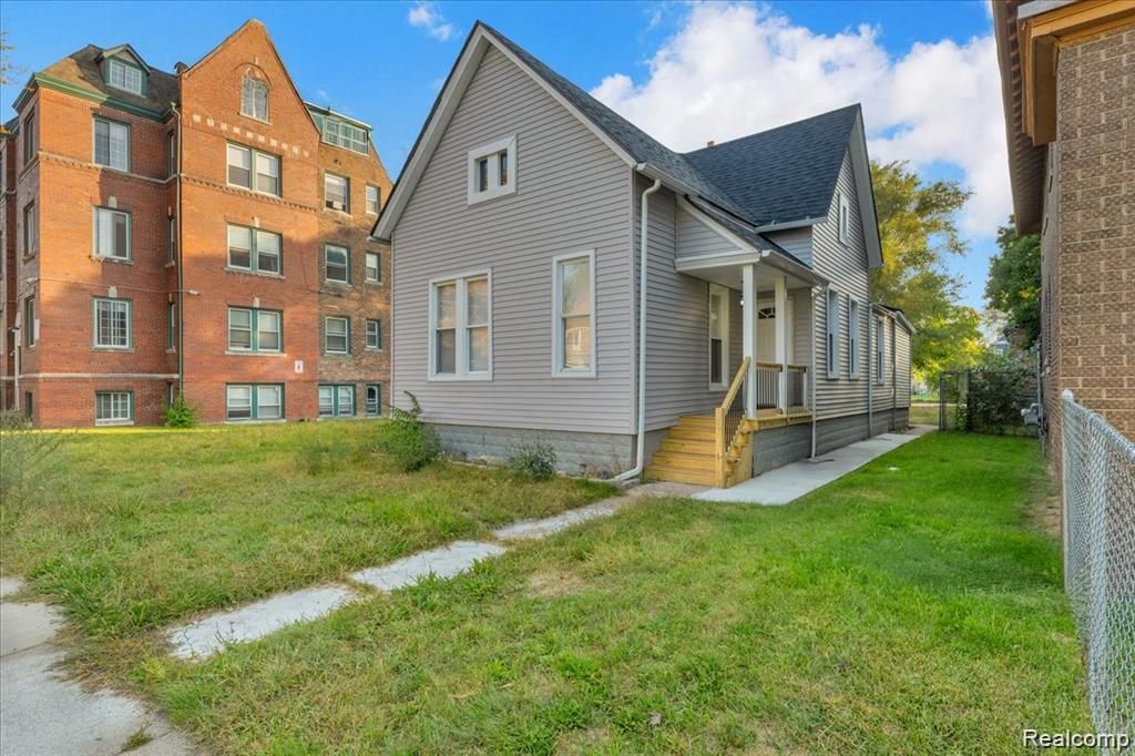 2012 Hubbard Street, Detroit, MI 48209