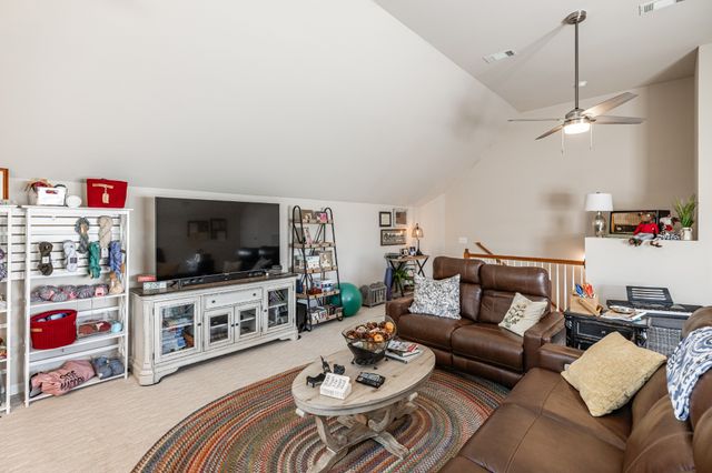 789 Starpoint Dr, Gallatin, TN 37066