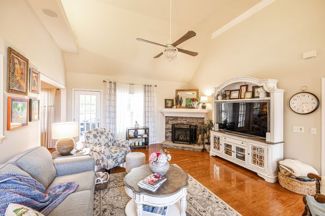 789 Starpoint Dr, Gallatin, TN 37066