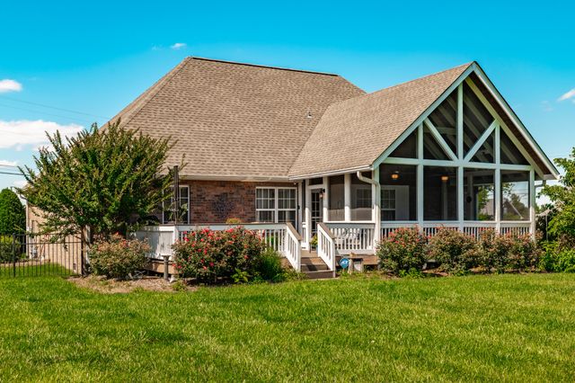 789 Starpoint Dr, Gallatin, TN 37066