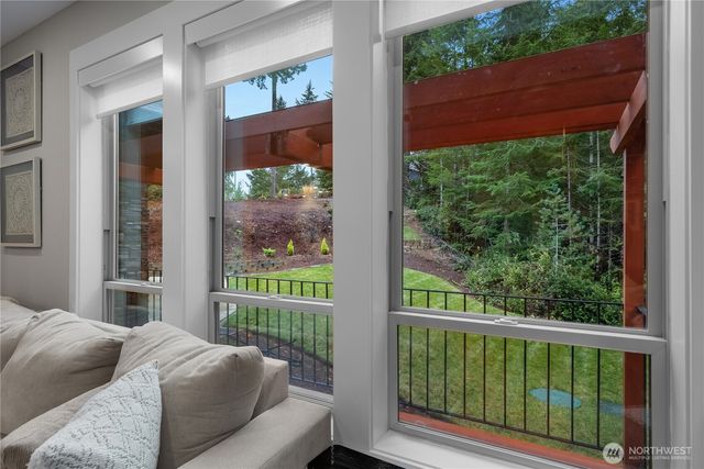 40 E Susan Court, Union, WA 98592