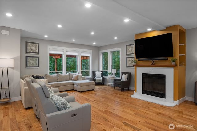 40 E Susan Court, Union, WA 98592