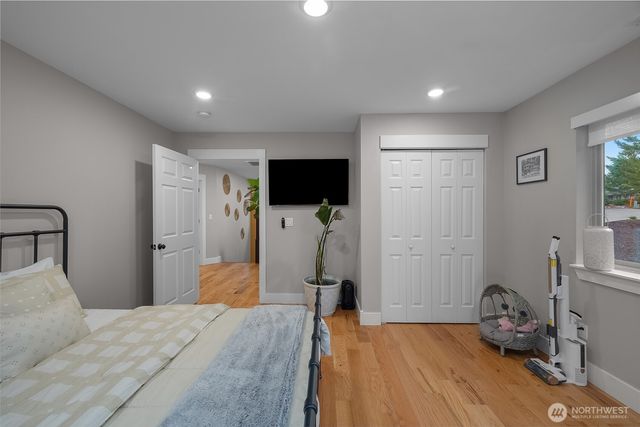 40 E Susan Court, Union, WA 98592