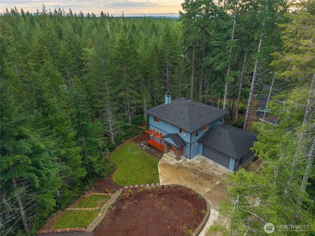 40 E Susan Court, Union, WA 98592