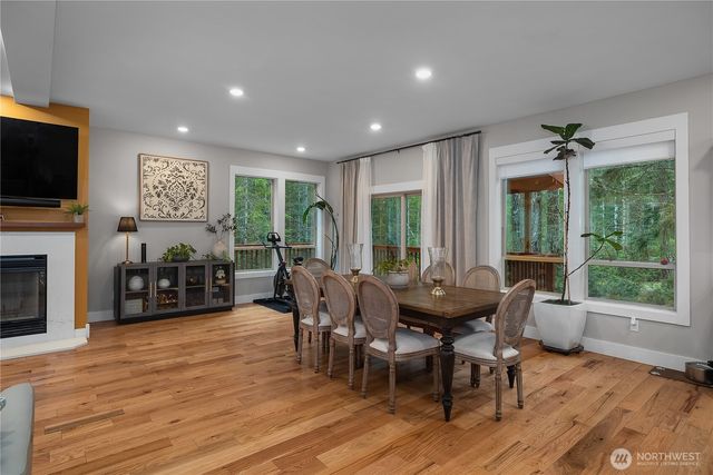 40 E Susan Court, Union, WA 98592