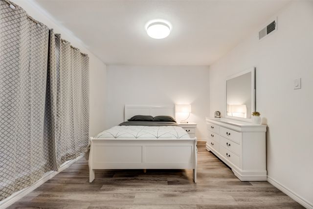 5750 Phoenix Drive 39, Dallas, TX 75231