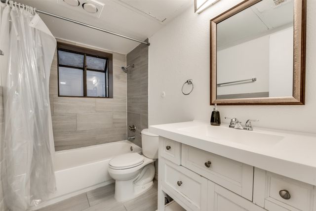 5750 Phoenix Drive 39, Dallas, TX 75231