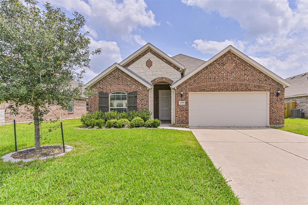 7019 Terra Drive, Manvel, TX 77578