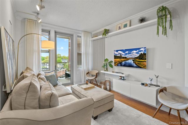 300 Mamaroneck Avenue 628, White Plains, NY 10605