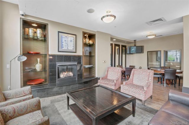 300 Mamaroneck Avenue 628, White Plains, NY 10605