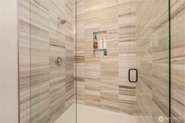 351 17th Avenue E, Seattle, WA 98112