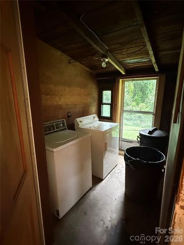 426 Bouchelle Street, Morganton, NC 28655