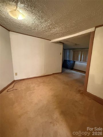 426 Bouchelle Street, Morganton, NC 28655