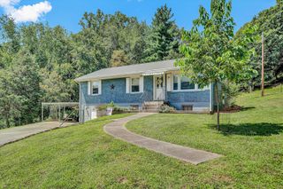 2332 Rutrough RD, Roanoke, VA 24014