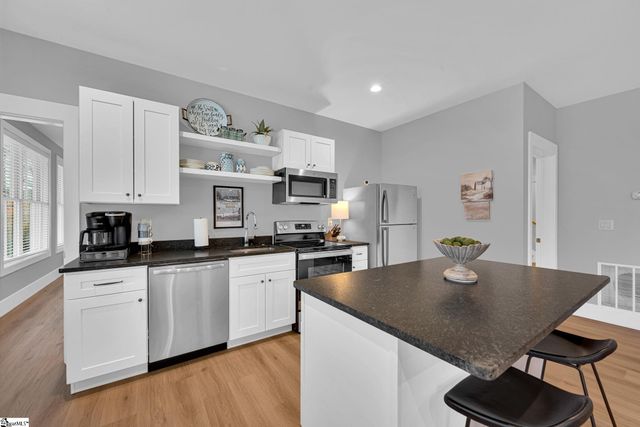 625 Riverstead Drive, Marietta, SC 29661