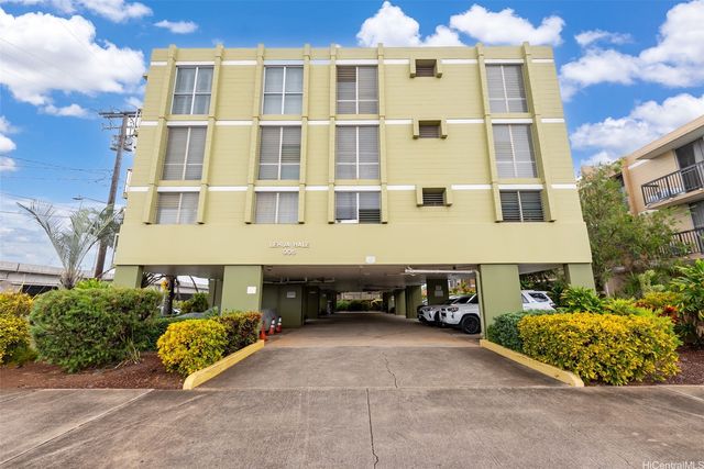 906 Lehua Avenue B405, Pearl City, HI 96782