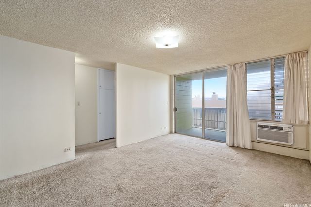 906 Lehua Avenue B405, Pearl City, HI 96782