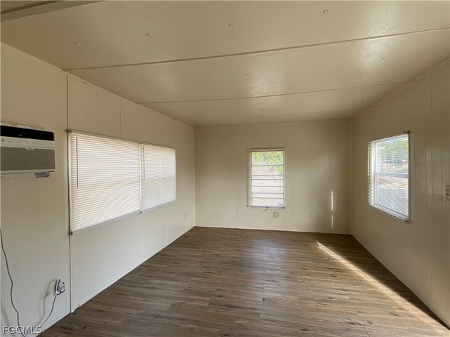 2207 Cantor LN 2203, North Fort Myers, FL 33917