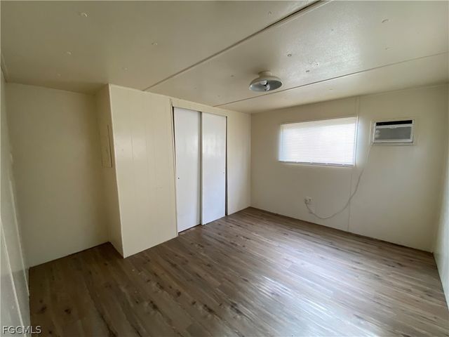 2207 Cantor LN 2203, North Fort Myers, FL 33917