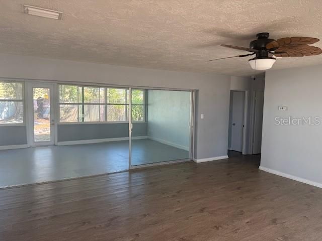 2725 TERRY LANE, Sarasota, FL 34231