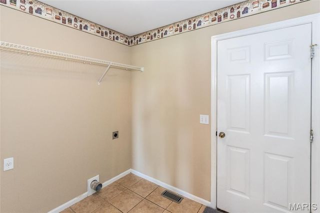 619 Green Tree Meadows Drive, Lake St Louis, MO 63367
