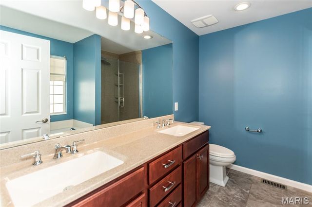 619 Green Tree Meadows Drive, Lake St Louis, MO 63367