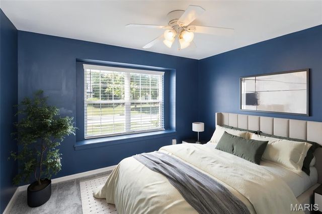 619 Green Tree Meadows Drive, Lake St Louis, MO 63367