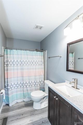 619 Green Tree Meadows Drive, Lake St Louis, MO 63367