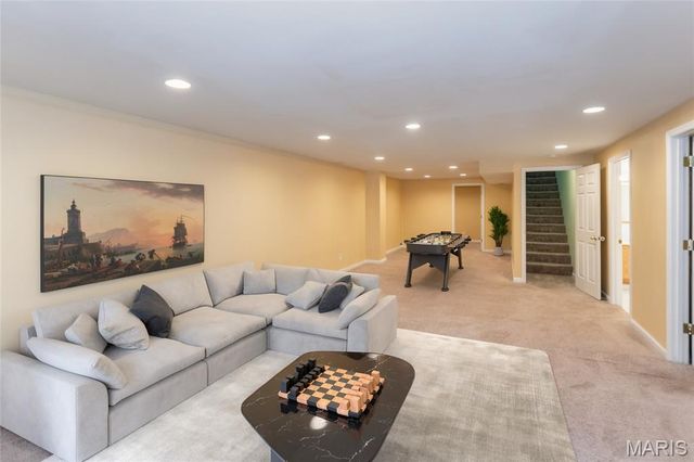 619 Green Tree Meadows Drive, Lake St Louis, MO 63367